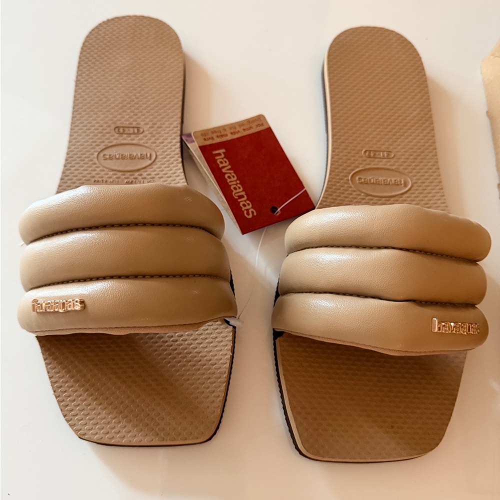 Havaianas Milan Padded Triple-Band Slide Sandals in Tan NWT